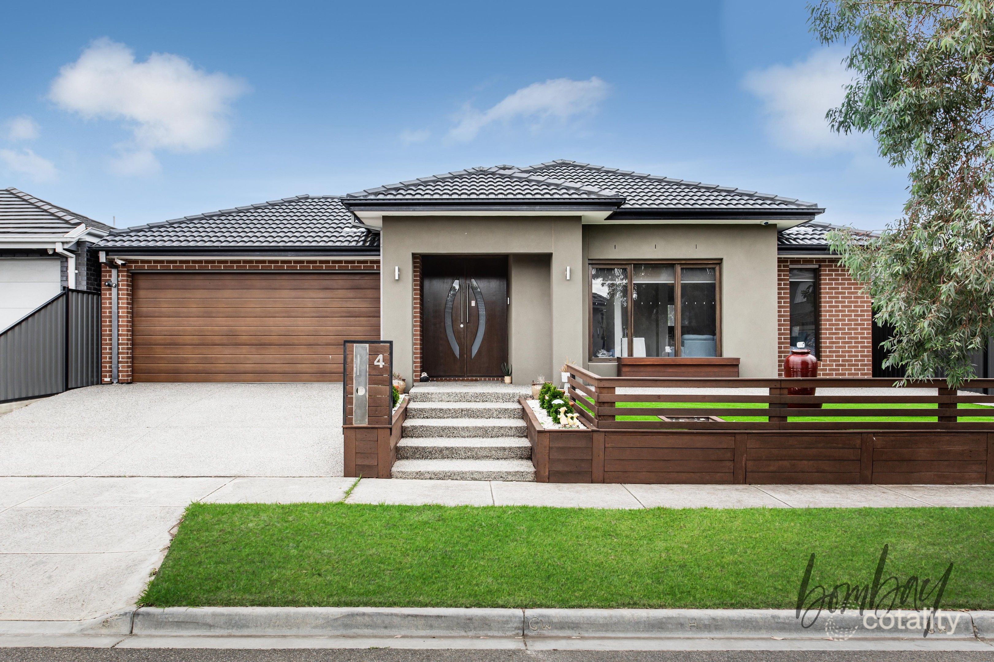 4 Emblem Way, Craigieburn, VIC 3064