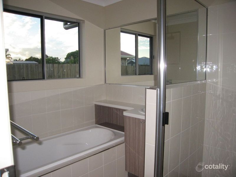 61 Poulsen Dr, Marian, QLD 4753