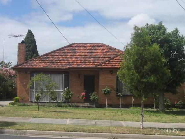 17 Magnolia St, Oak Park, VIC 3046