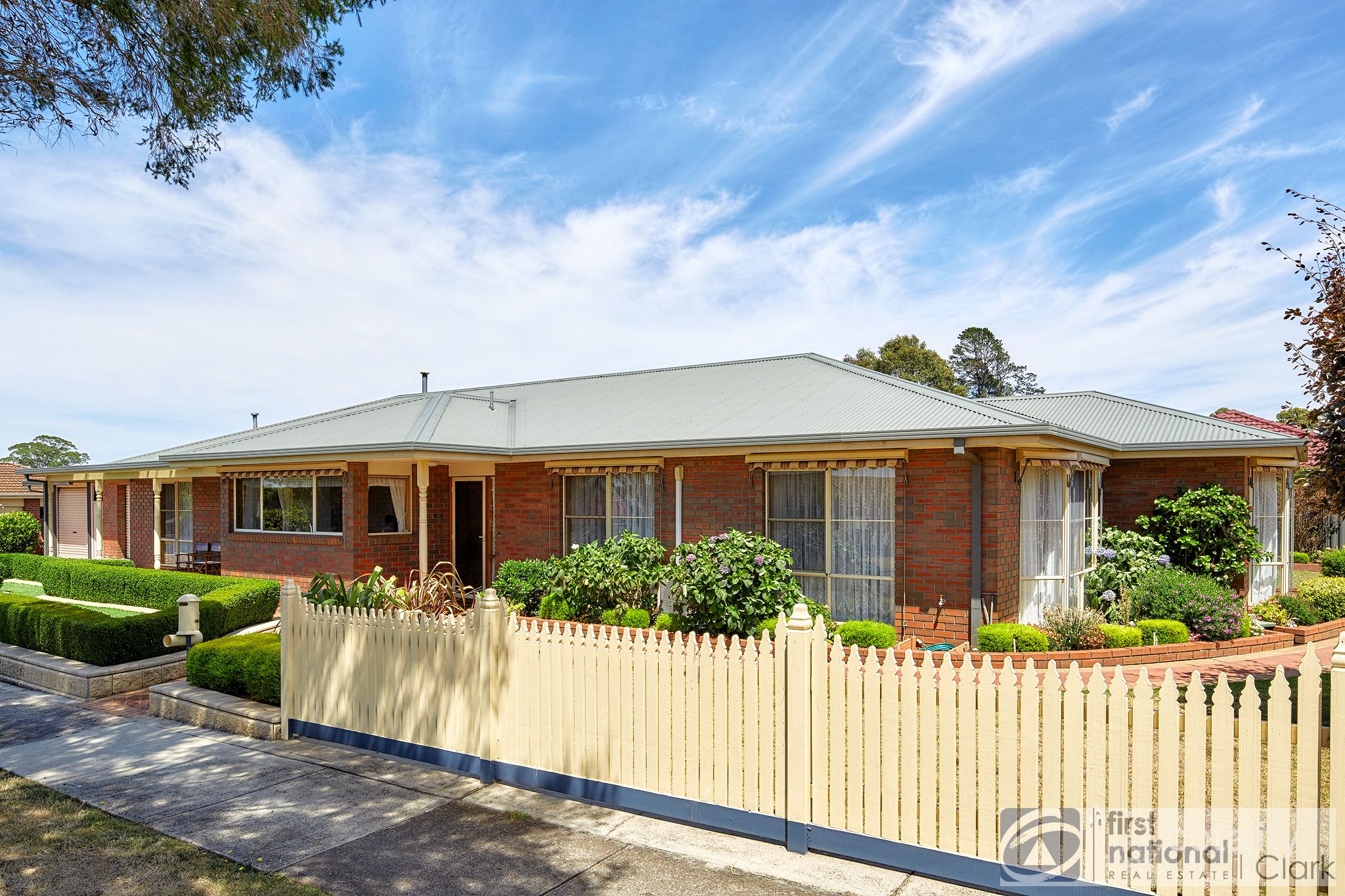 1 Waratah Ct, Drouin, VIC 3818