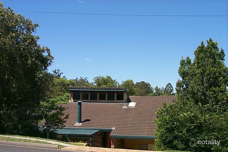 115 Burbong St, Chapel Hill, QLD 4069