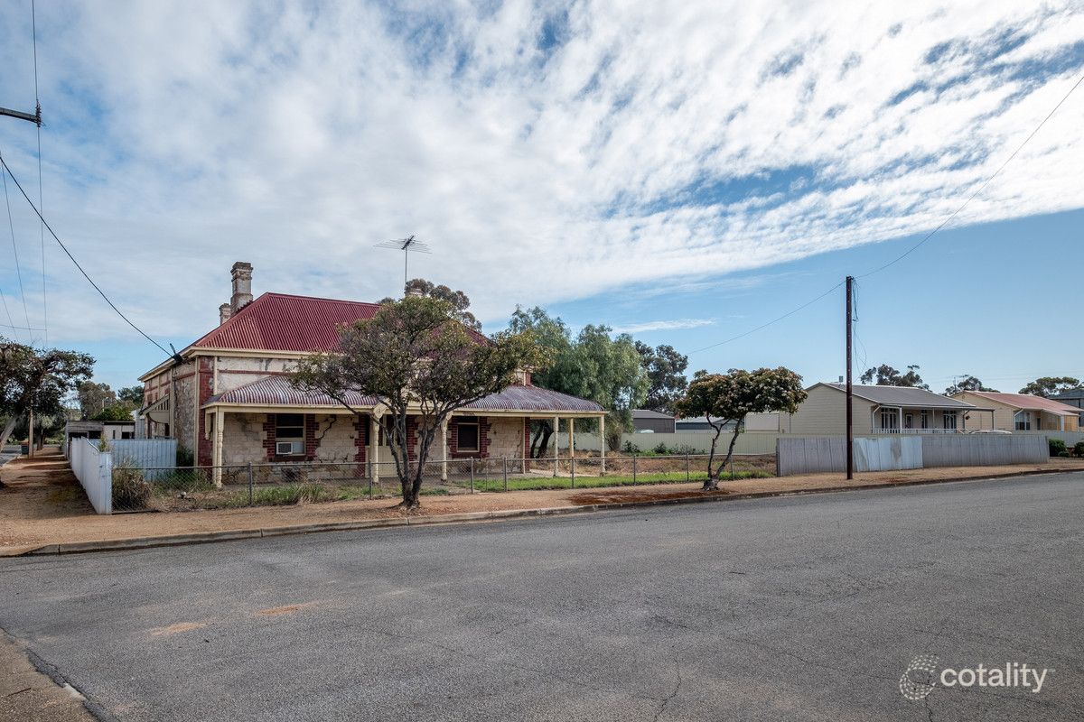 6 Second St, Owen, SA 5460