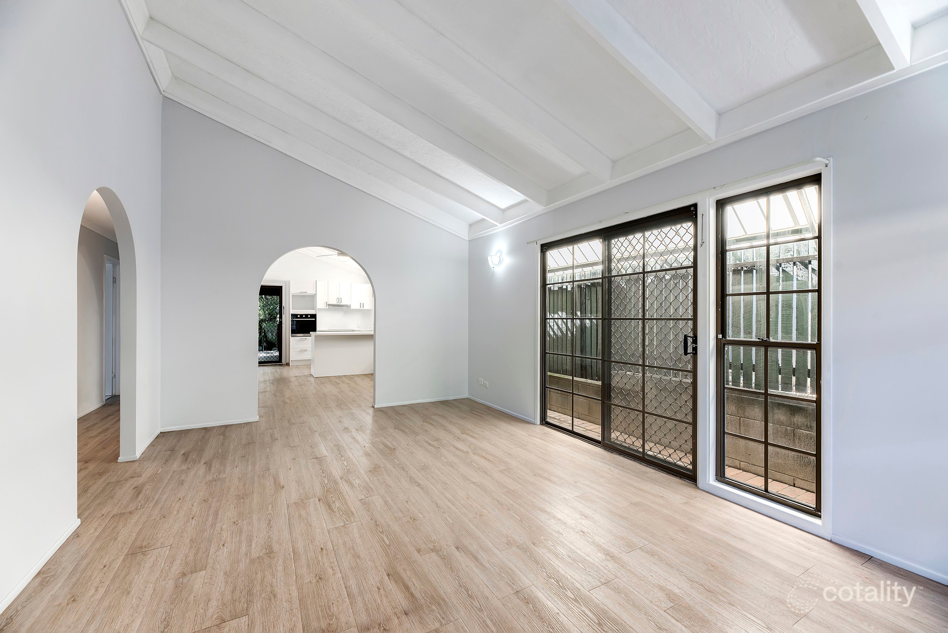 21 Beatrice St, Bardon, QLD 4065