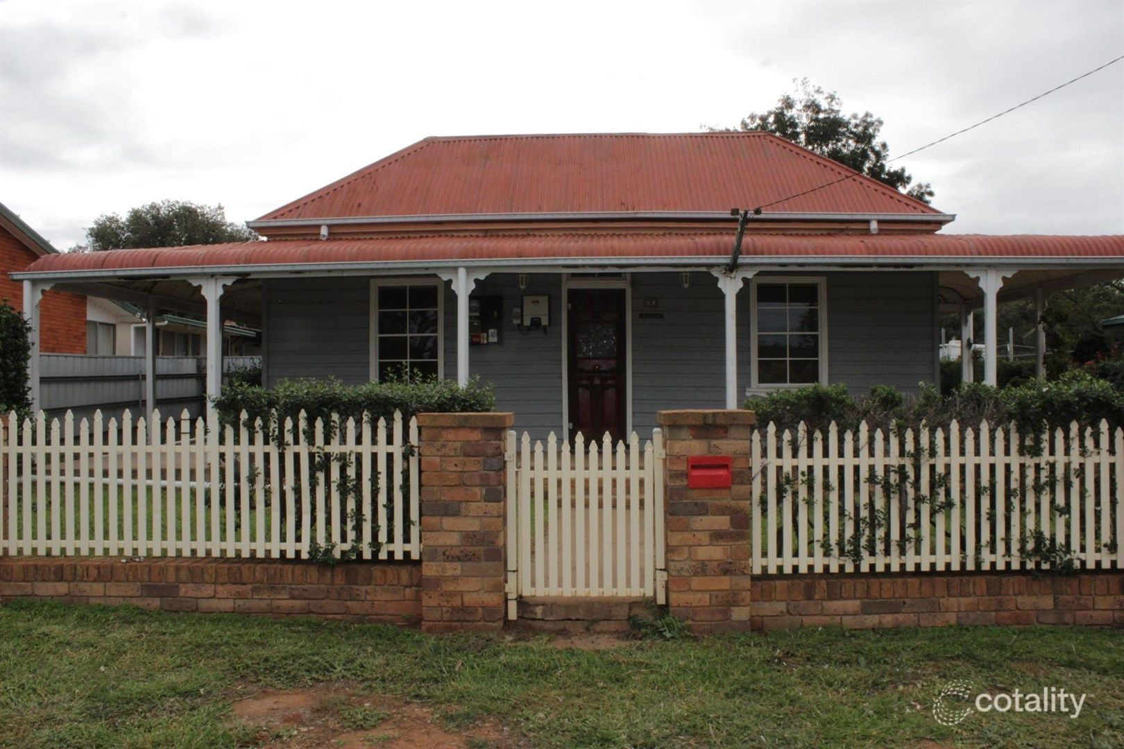 8 Mitchell St, Geurie, NSW 2818