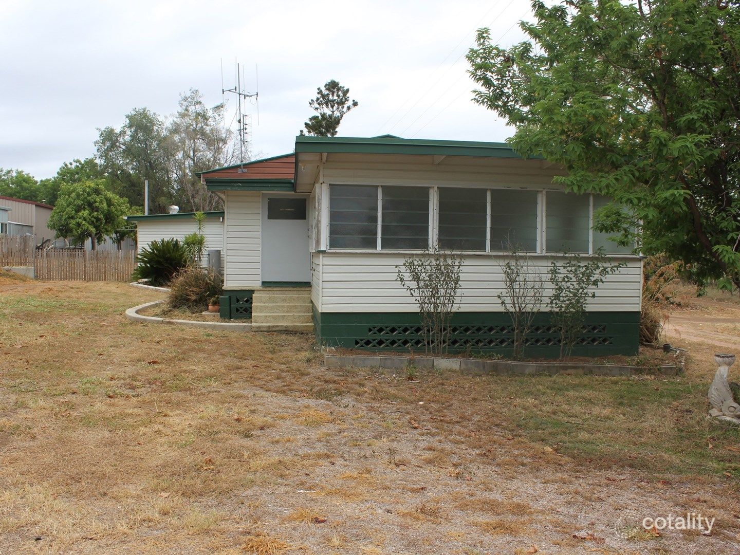 16 Bamboo St, Gayndah, QLD 4625
