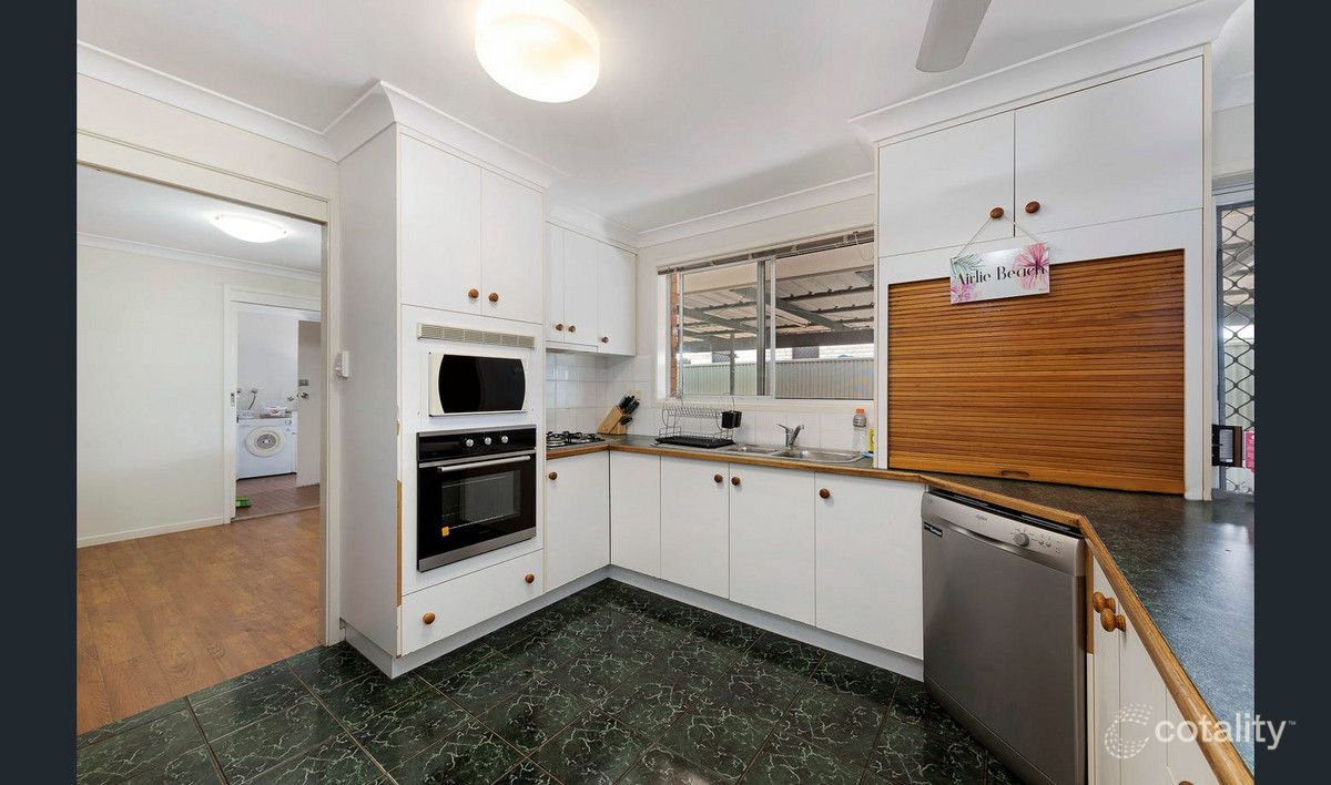 64 Sunset Dr, Thabeban, QLD 4670