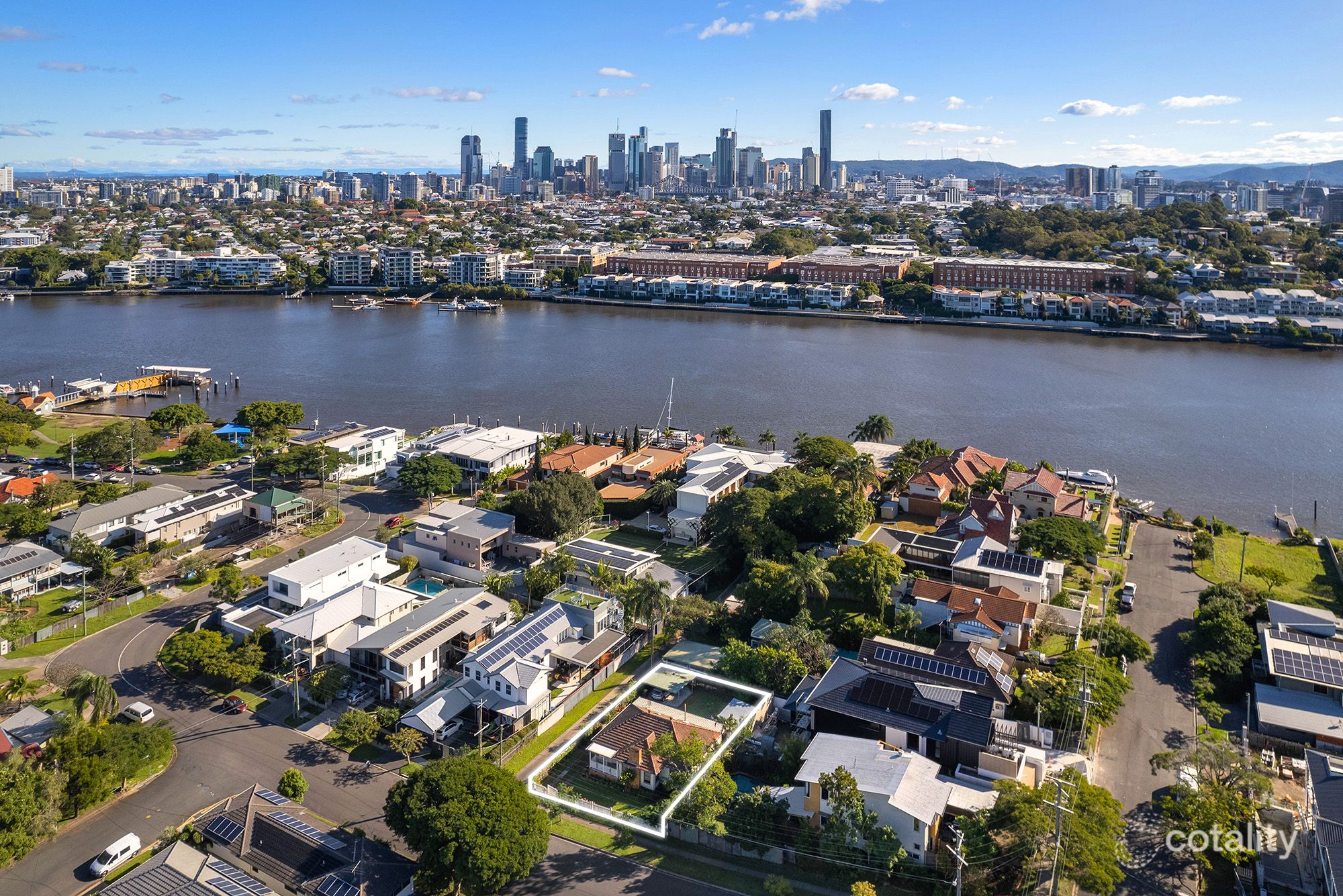 76 Gordon St, Hawthorne, QLD 4171