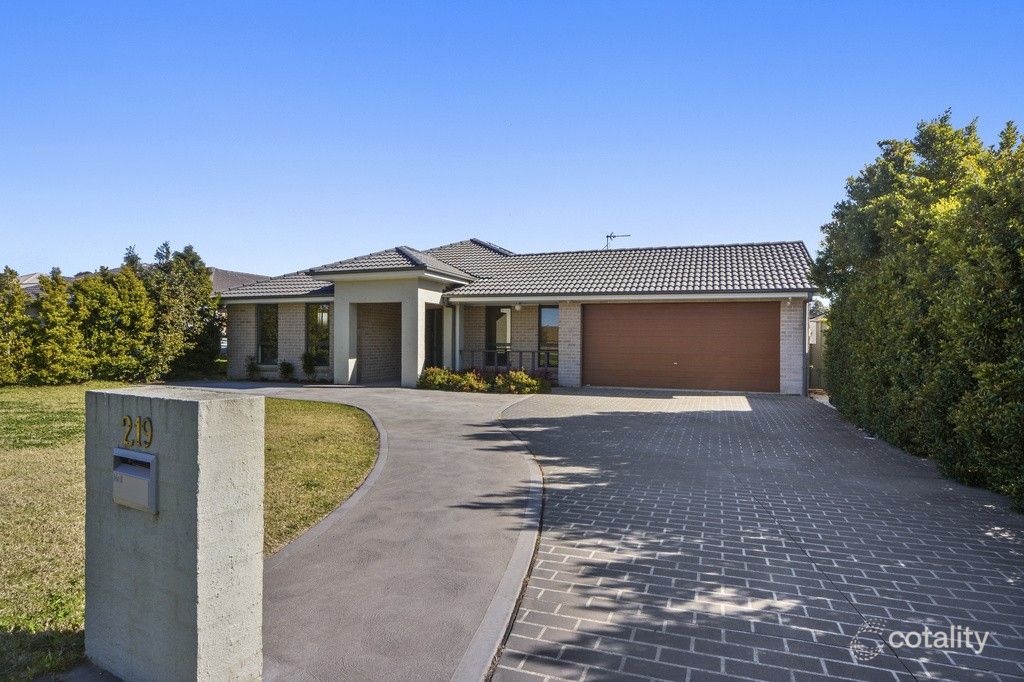 219 Old Southern Rd, South Nowra, NSW 2541