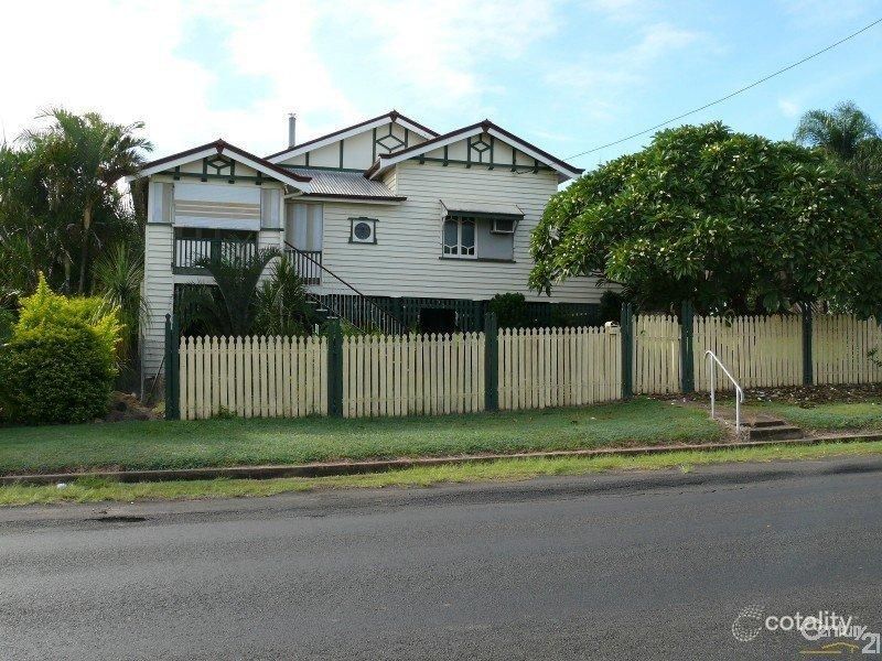 18-20 Park St, Lowood, QLD 4311