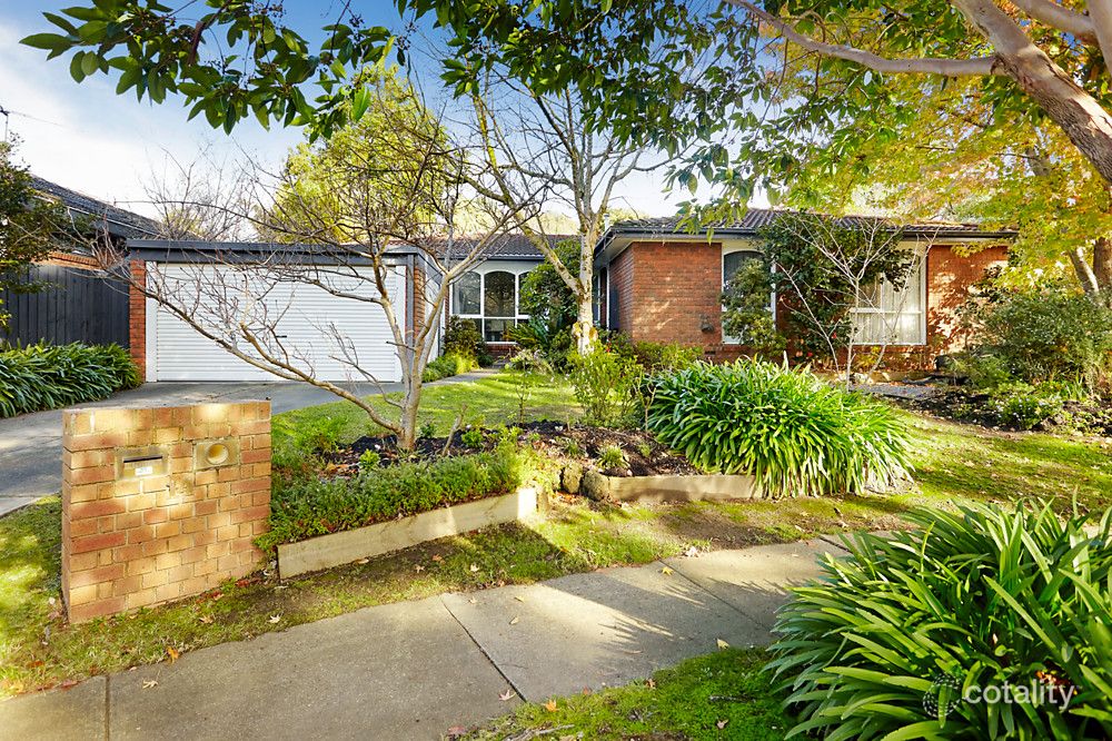 14 Aston Heath, Glen Waverley, VIC 3150