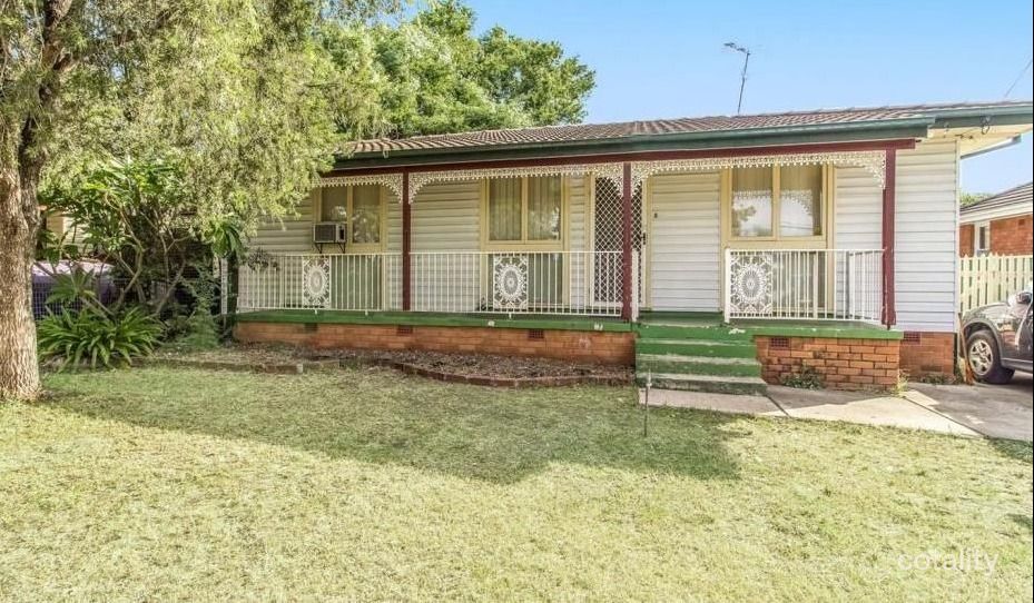 52 Mindanao Ave, Lethbridge Park, NSW 2770