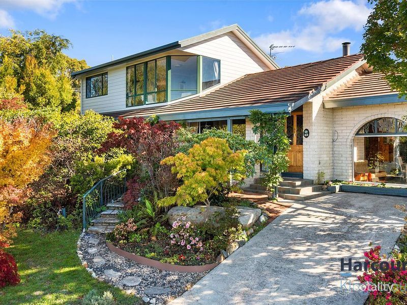 43 Crystal Downs Dr, Blackmans Bay, TAS 7052