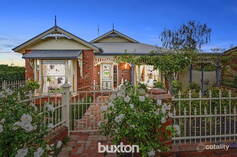 5 Odriscol Ct, Highton, VIC 3216