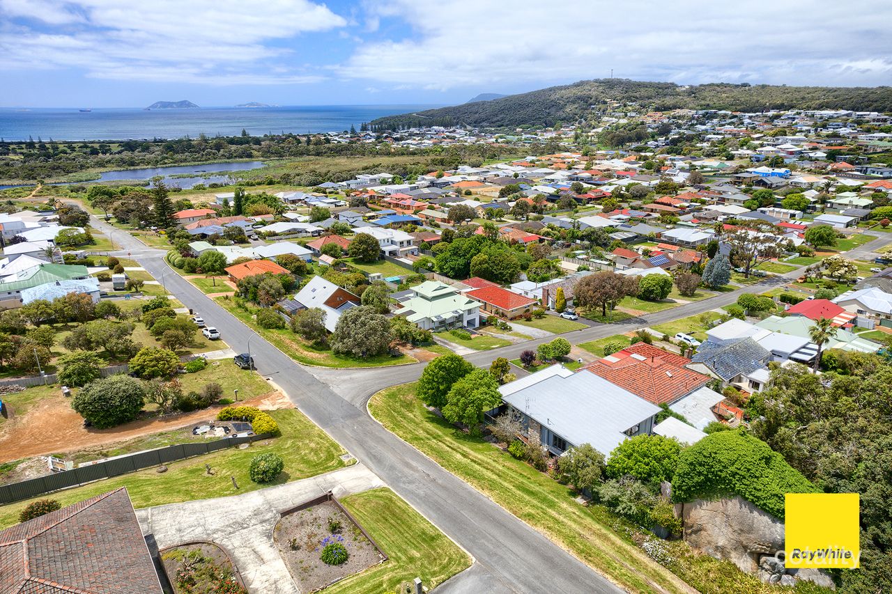 35 Stewart St, Mira Mar, WA 6330