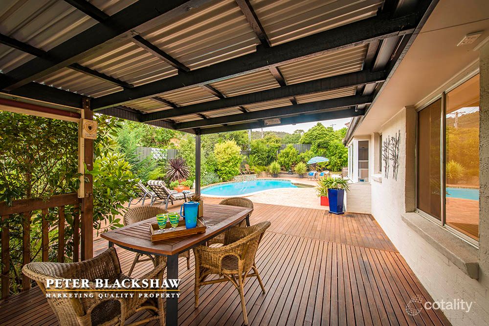 33 Lawrence Cres, Kambah, ACT 2902