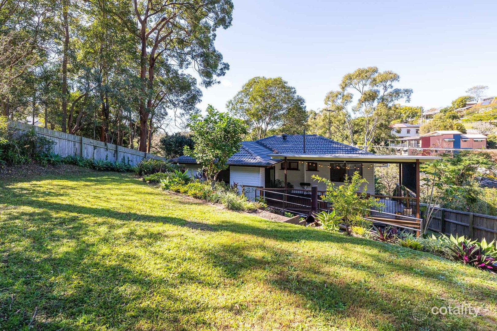 137 Fernvale Rd, Tarragindi, QLD 4121