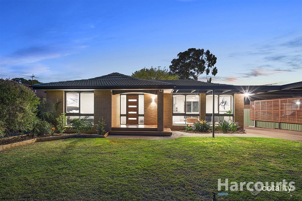 16 Hurlstone Cres, Mill Park, VIC 3082