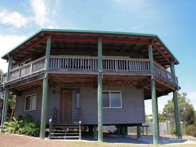 10 Bombala Cres, Rainbow Beach, QLD 4581