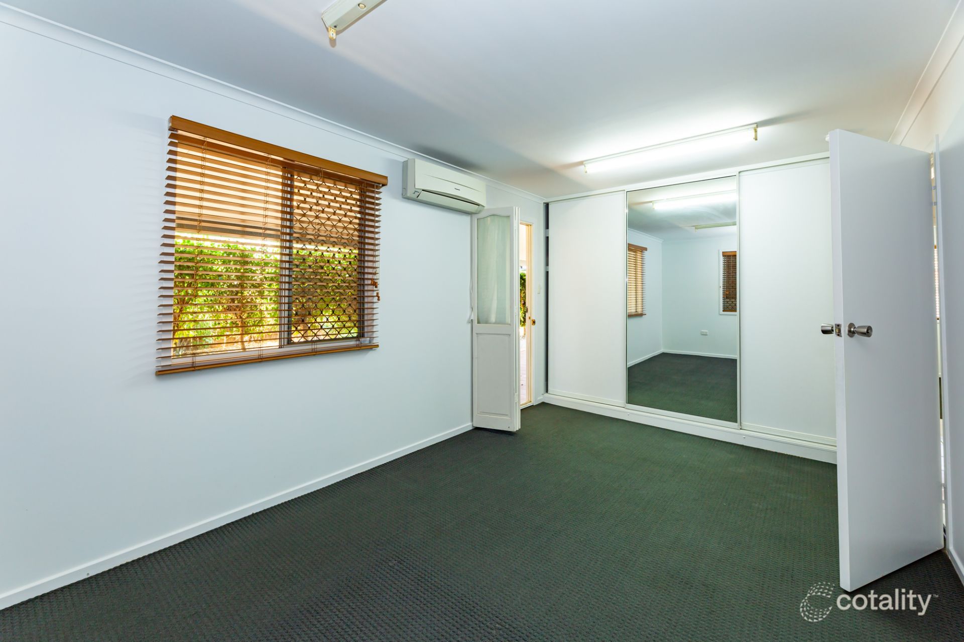 8 Kinghorn St, Kalkie, QLD 4670