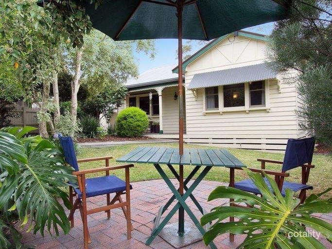 6 Hillcrest Rd, Frankston, VIC 3199