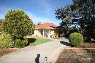 4 Amadio Cres, Campbelltown, SA 5074