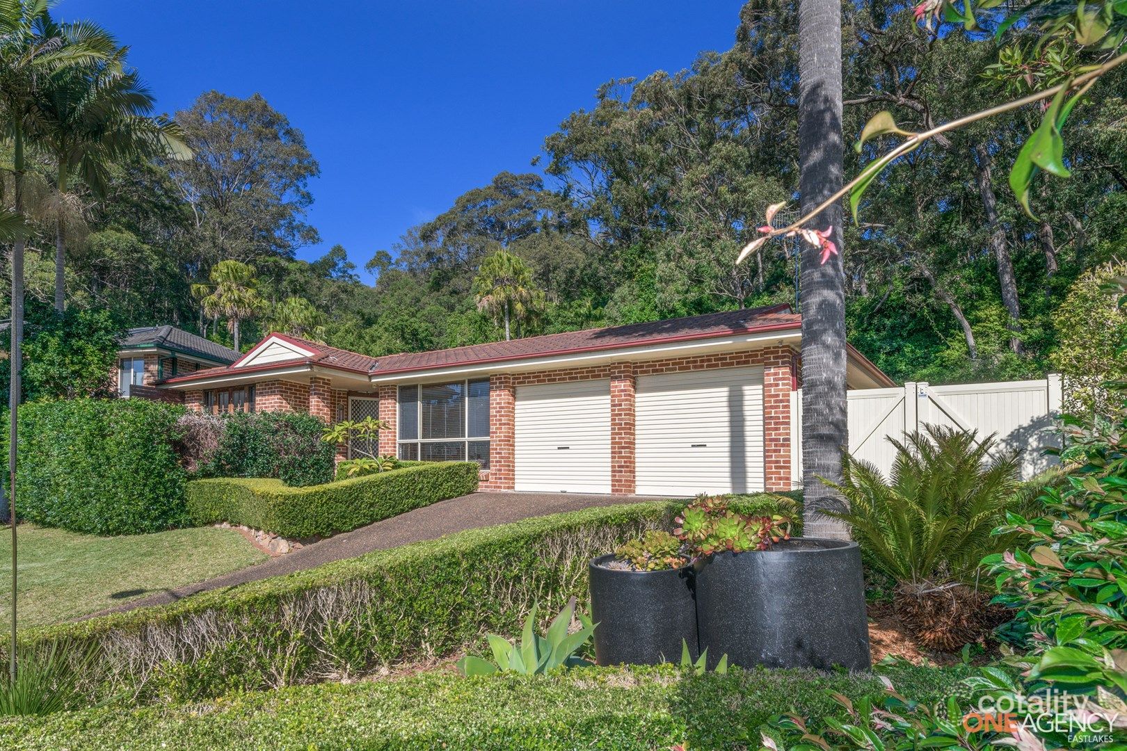 21 Callistemon Cl, Caves Beach, NSW 2281