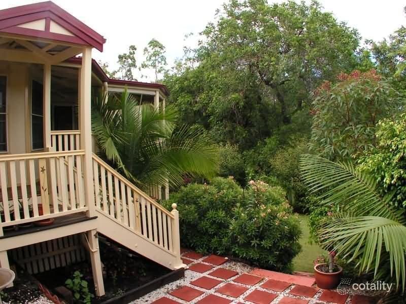 8 Fletcher Tce, Ormiston, QLD 4160