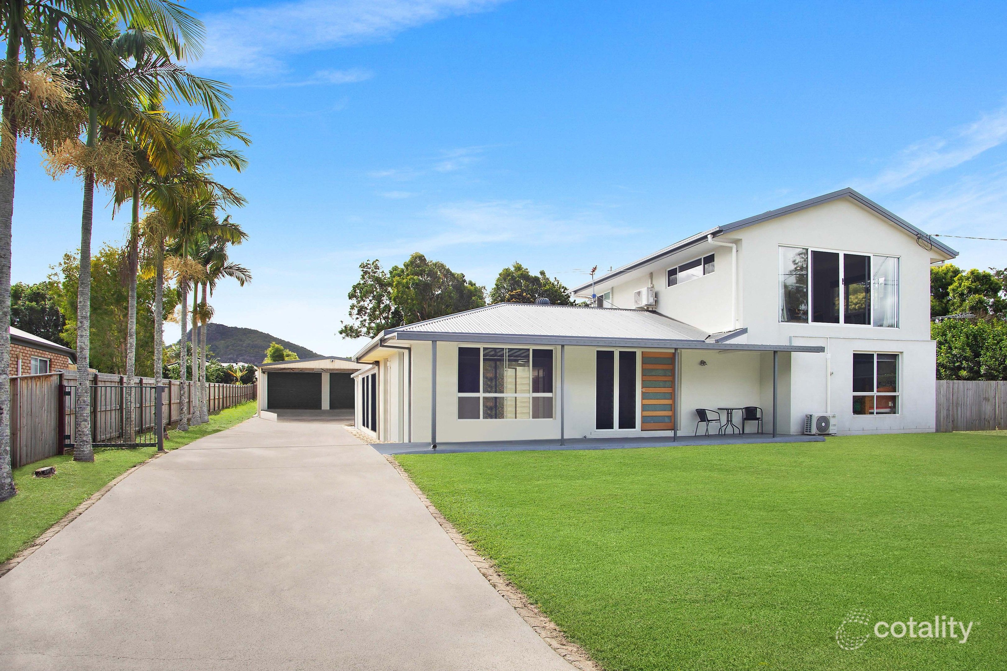11 Parkview Rd, Glass House Mountains, QLD 4518