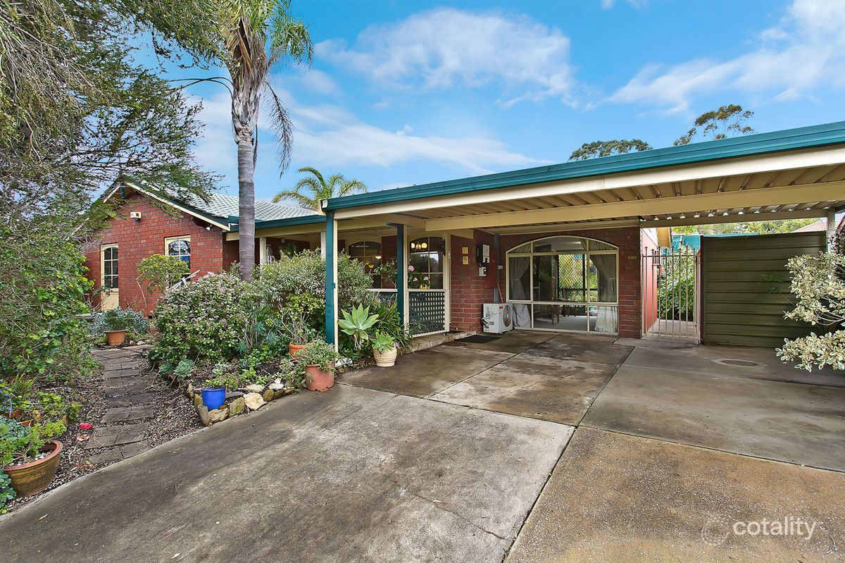 10 Sandpiper Cres, Aberfoyle Park, SA 5159