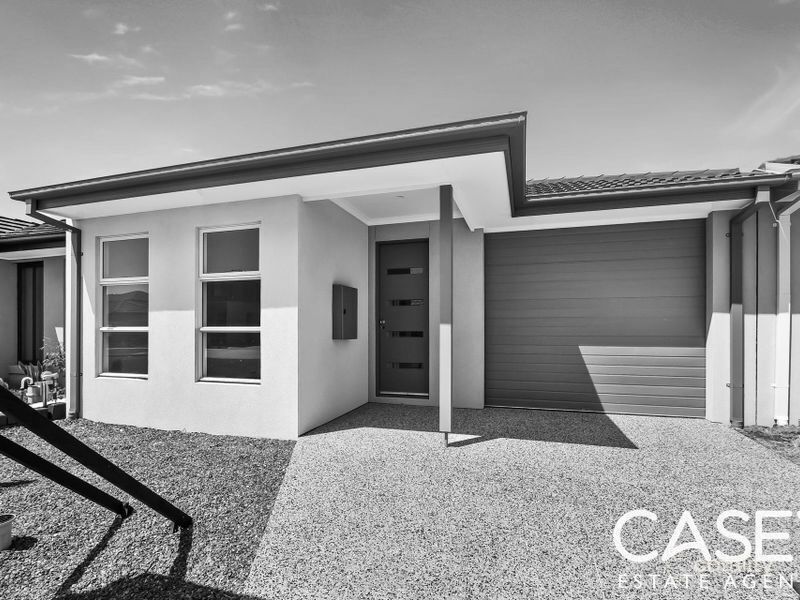 10 Diplomat Cres, Cranbourne South, VIC 3977