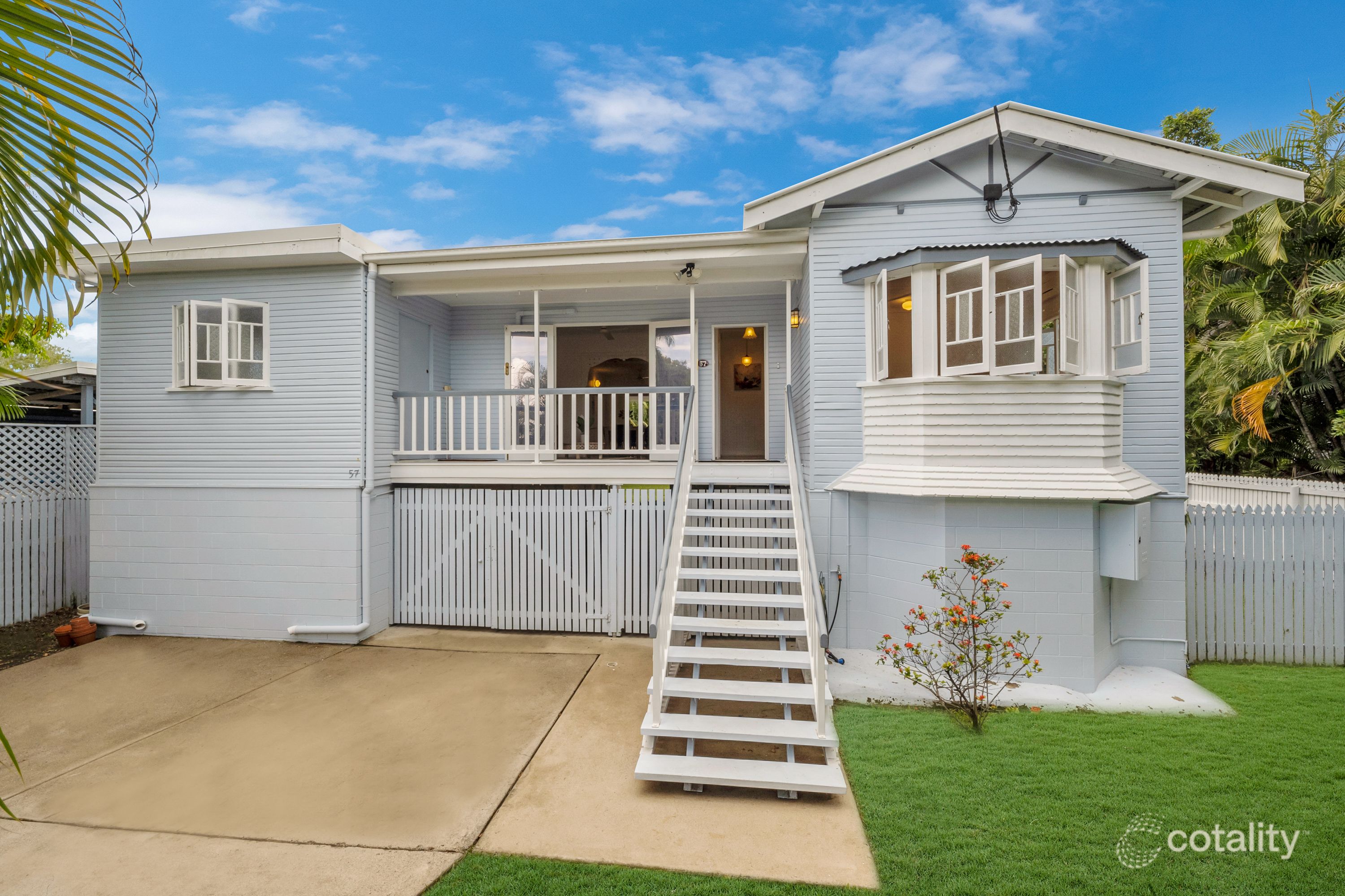 57 Hughes St, Hermit Park, QLD 4812