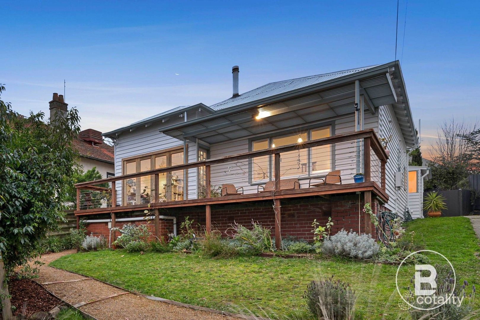 704a Neill St, Soldiers Hill, VIC 3350