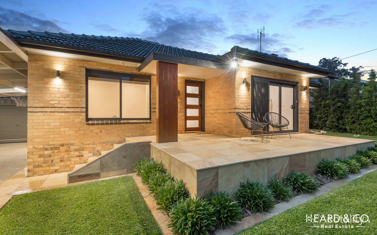 2 Hewitt Ave, Kennington, VIC 3550