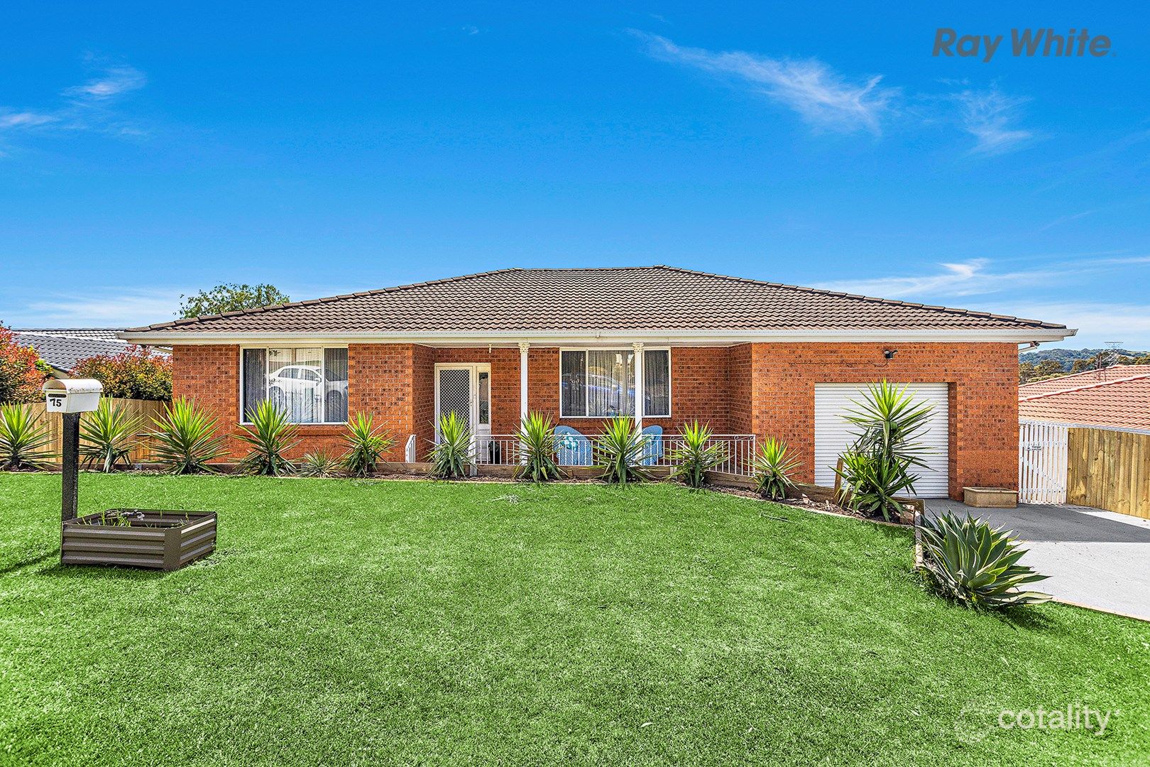 75 Hillside Dr, Albion Park, NSW 2527