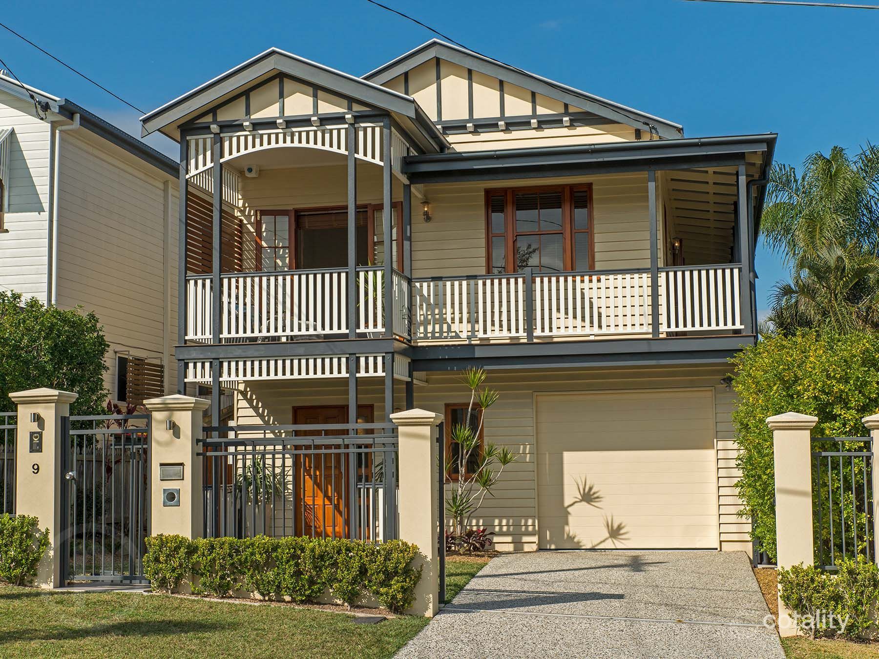 9 Thynne Ave, Norman Park, QLD 4170