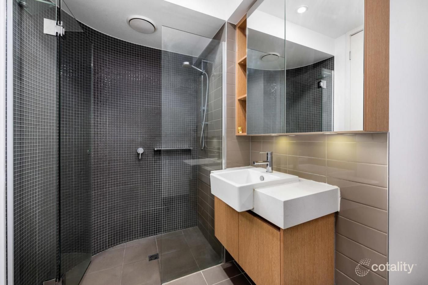 218/101 Bay St, Port Melbourne, VIC 3207