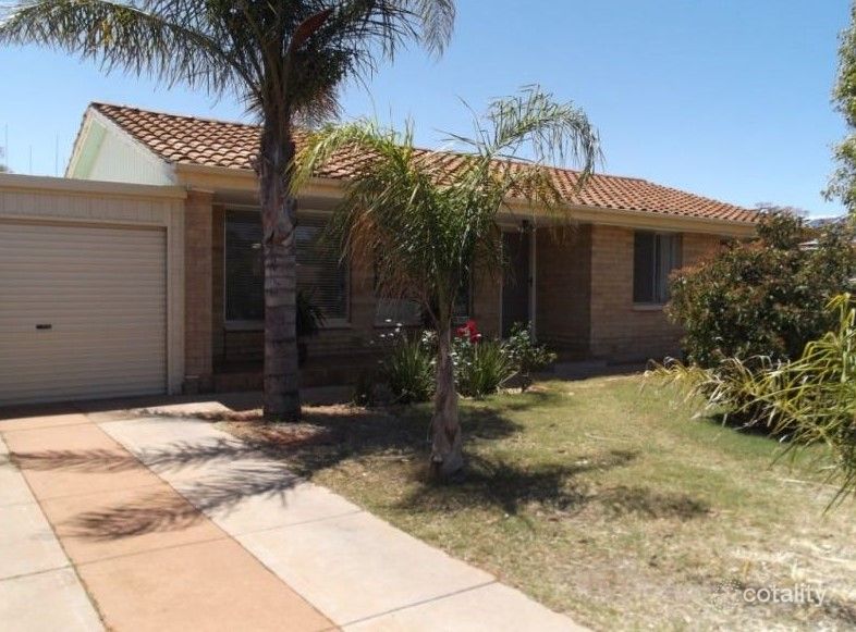 26 Menard St, Whyalla Stuart, SA 5608