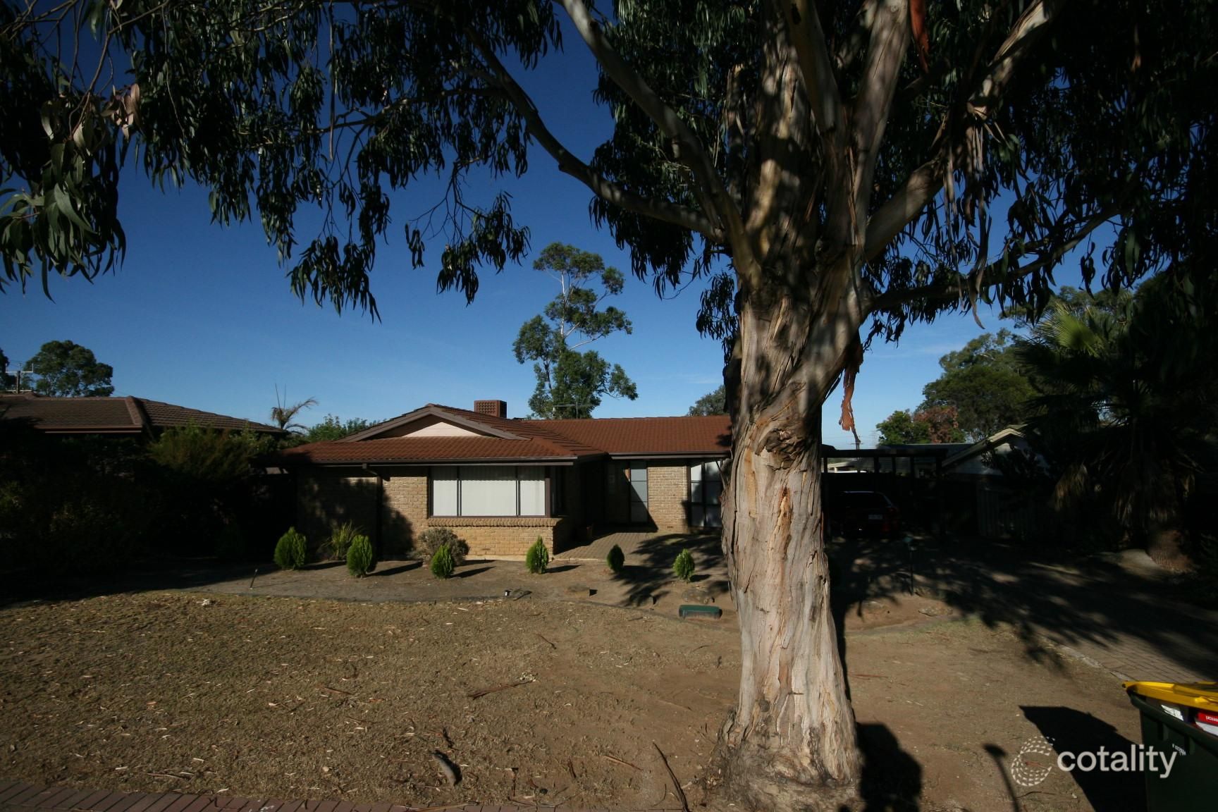 62 Oakridge Rd, Aberfoyle Park, SA 5159