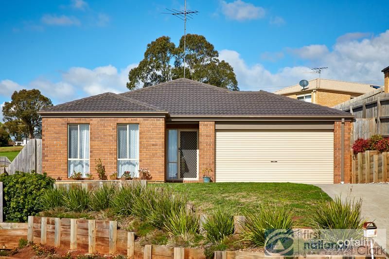 13 Vivian Ct, Drouin, VIC 3818