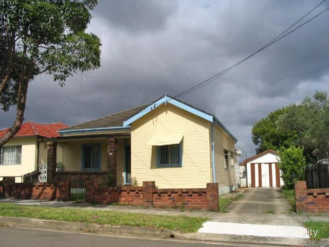 127 Wolli St, Kingsgrove, NSW 2208