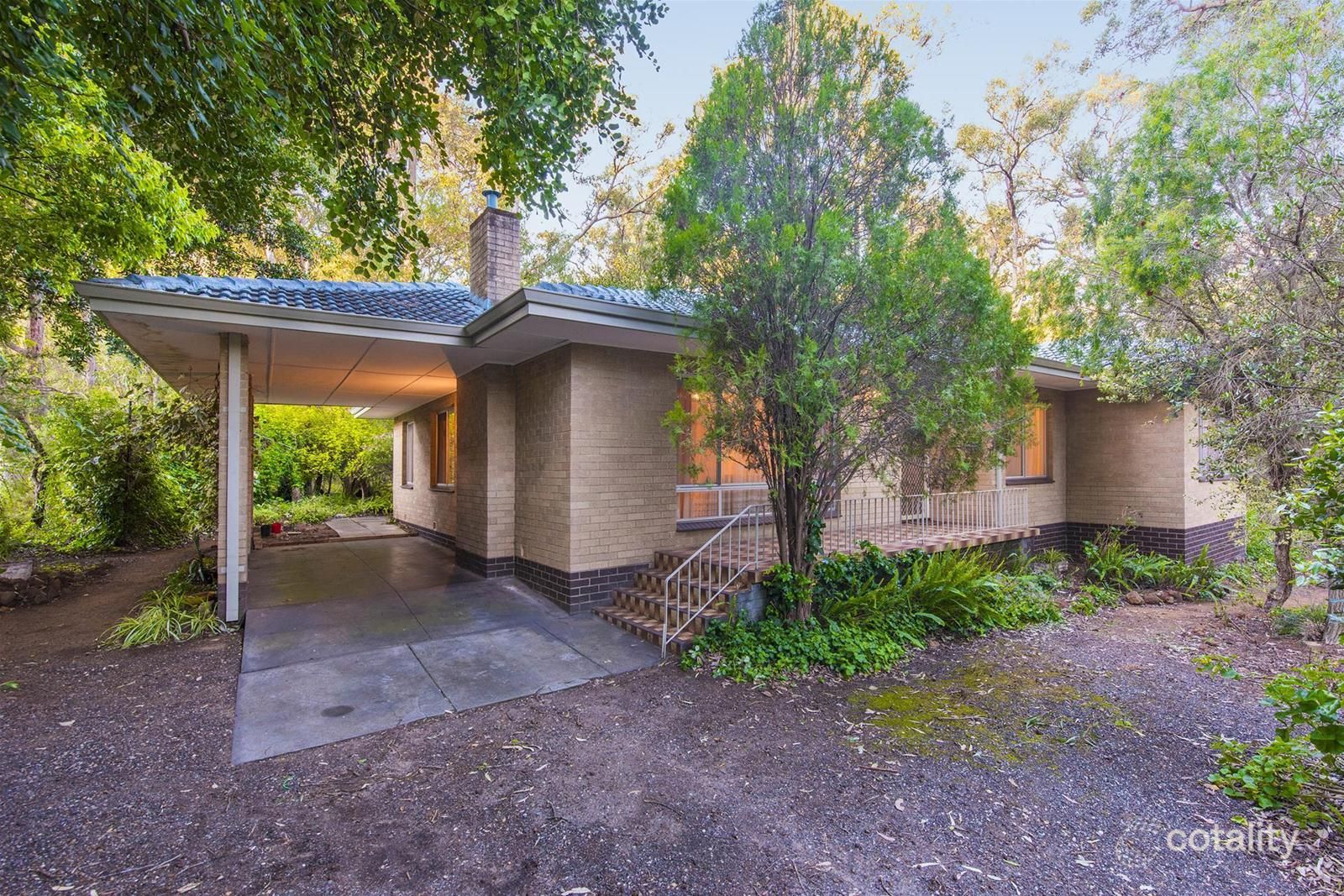 16 Tyers Rd, Roleystone, WA 6111