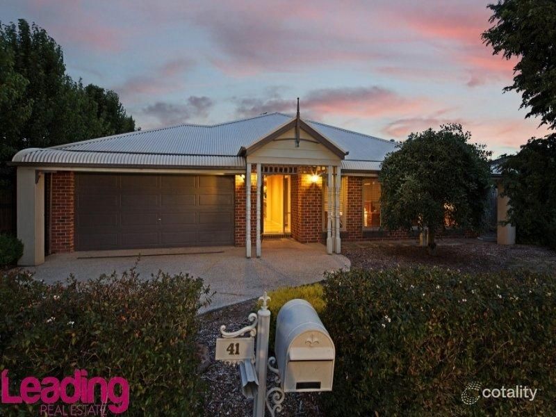 41 Border Bvd, Sunbury, VIC 3429