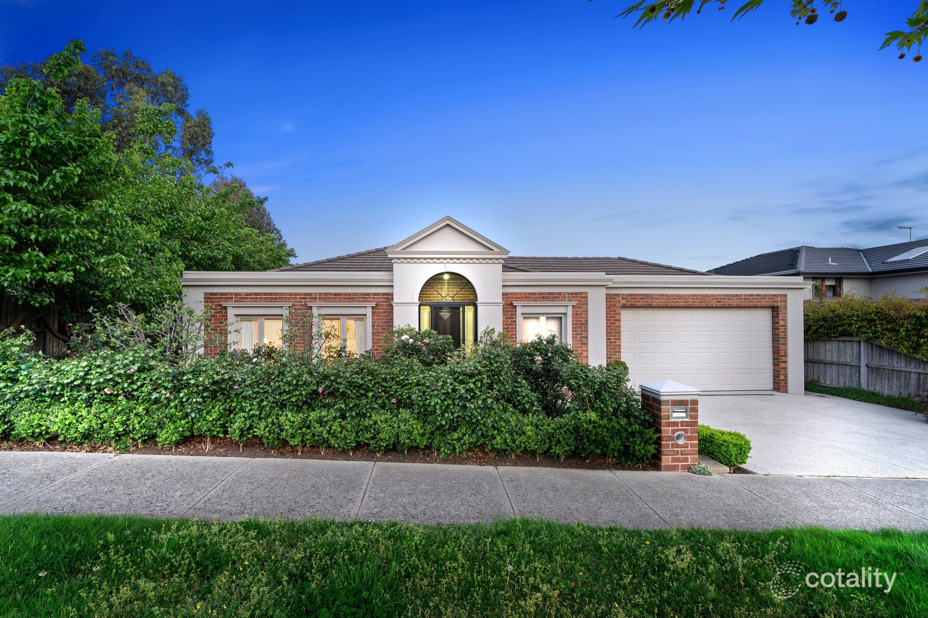 39 Canning Dr, Berwick, VIC 3806