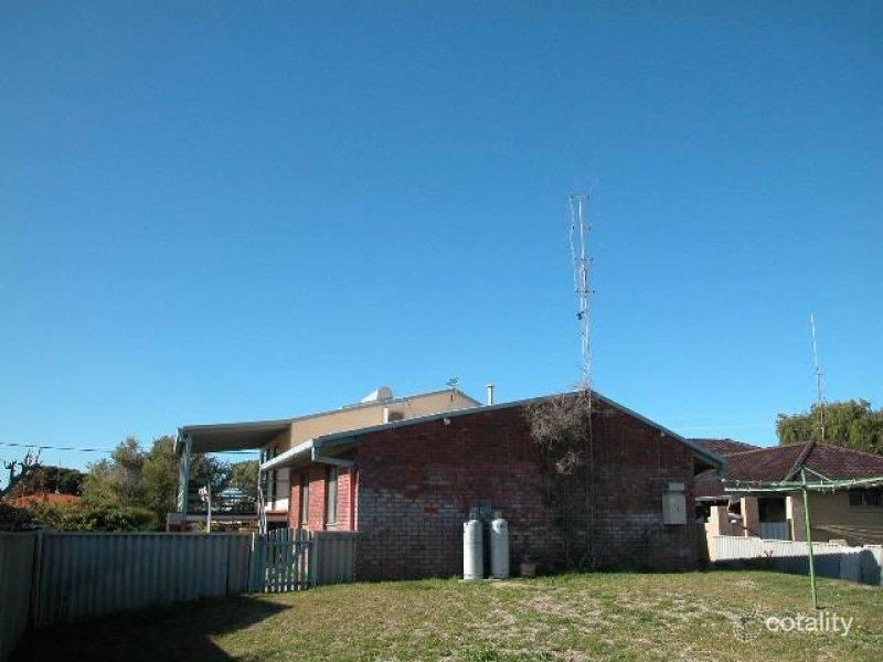 11 Bluewater Dr, Jurien Bay, WA 6516