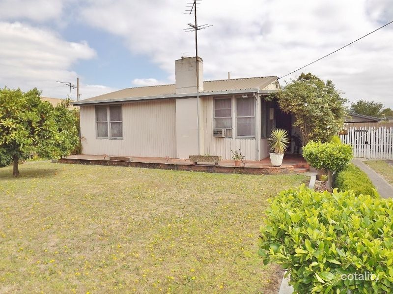 50 Newark Ave, Newborough, VIC 3825