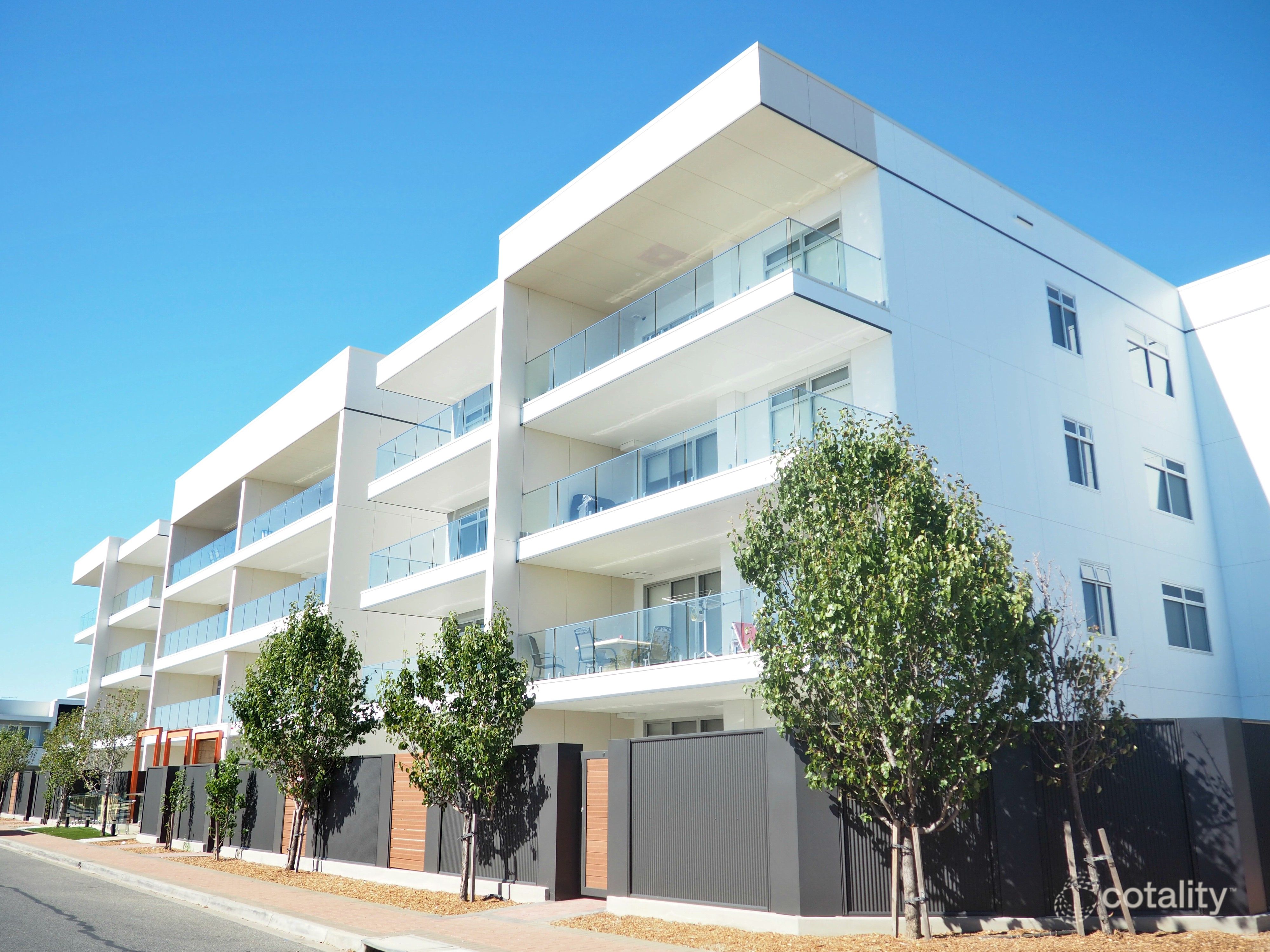 206/23 Warner Ave, Findon, SA 5023