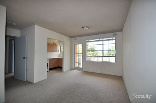 2a Yardley Ave, Waitara, NSW 2077