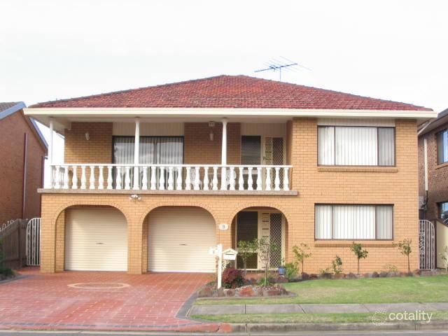 8 Jasnar St, Greenfield Park, NSW 2176