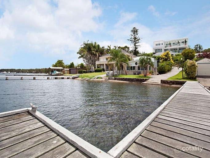 295 Coal Point Rd, Coal Point, NSW 2283