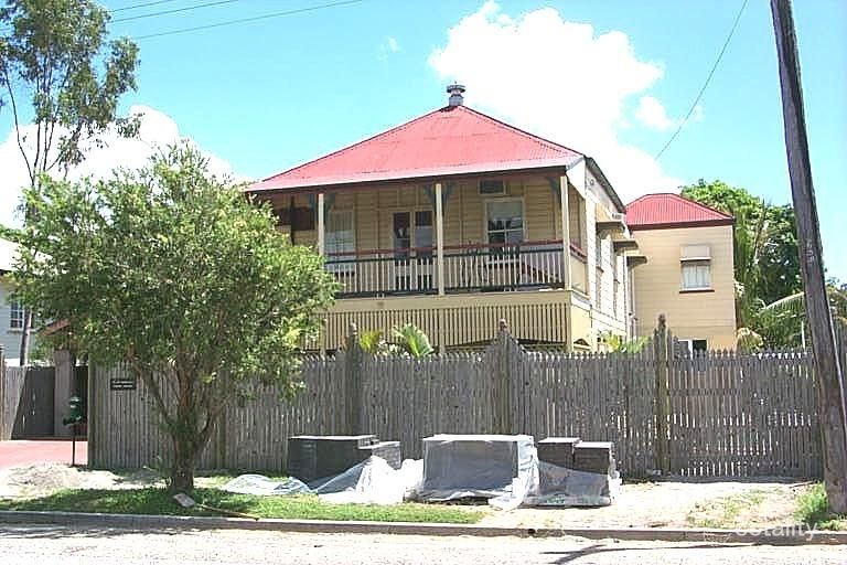 72 Norris St, Hermit Park, QLD 4812